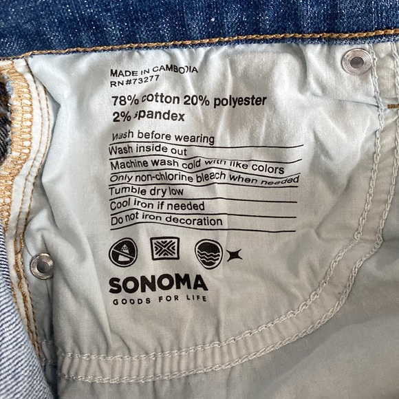 Capris - Picture 5 of 5